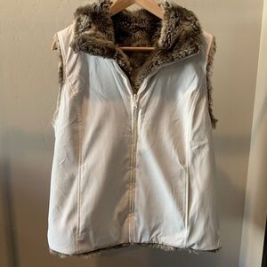 KRISTEN BLAKE Reversible Faux Fur Shell Vest - Medium